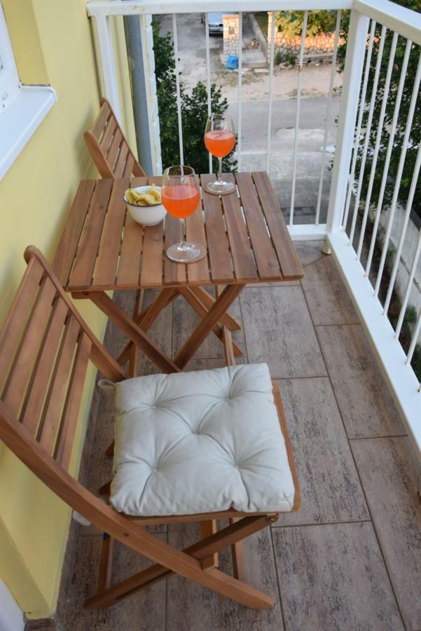 App Lu 5 Apartment Novi Vinodolski Exterior photo