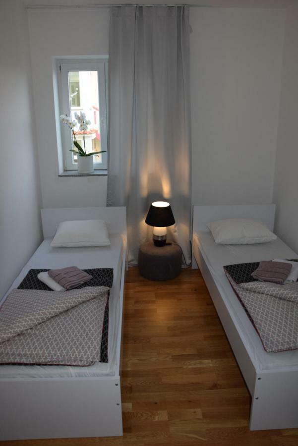 App Lu 5 Apartment Novi Vinodolski Exterior photo
